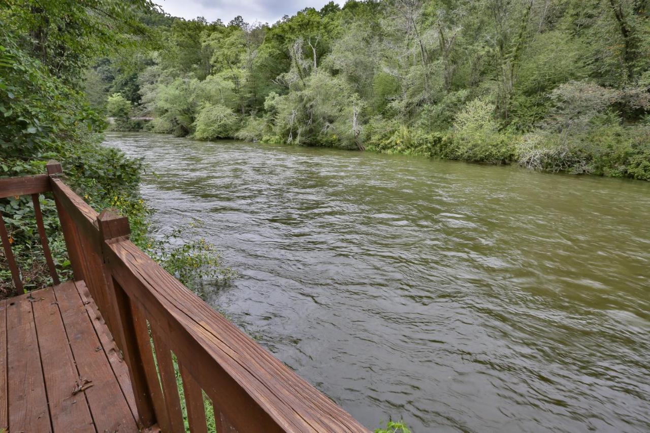 Heaven On The Toccoa Where You Will Enjoy The Sites And Sounds Of The Toccoa River Mineral Bluff Buitenkant foto