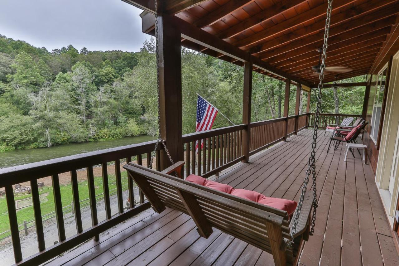 Heaven On The Toccoa Where You Will Enjoy The Sites And Sounds Of The Toccoa River Mineral Bluff Buitenkant foto