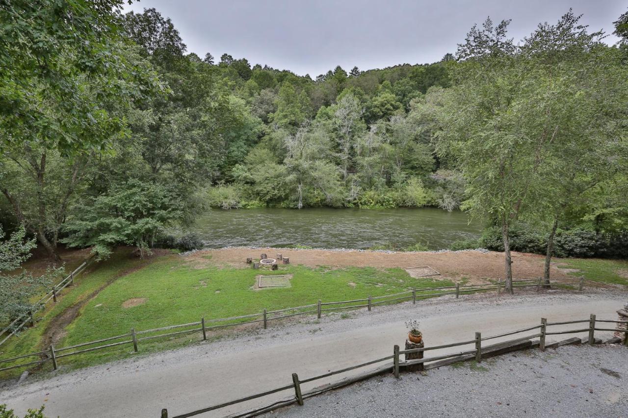 Heaven On The Toccoa Where You Will Enjoy The Sites And Sounds Of The Toccoa River Mineral Bluff Buitenkant foto